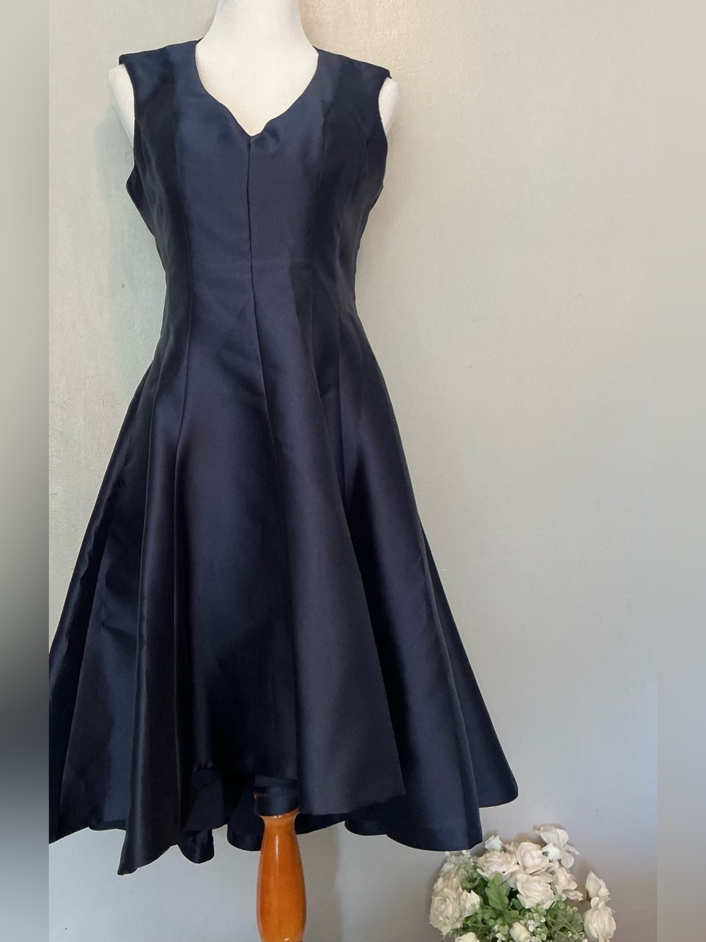 Badgley Mischka Midnight Navy Sleeveless Flared Midi Dress. OBO